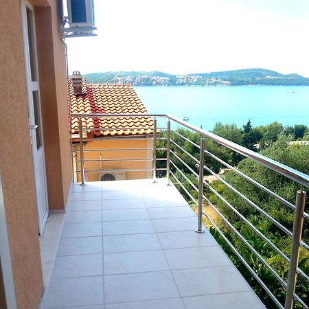 Apartment Jurcevic Trogir Ruang foto