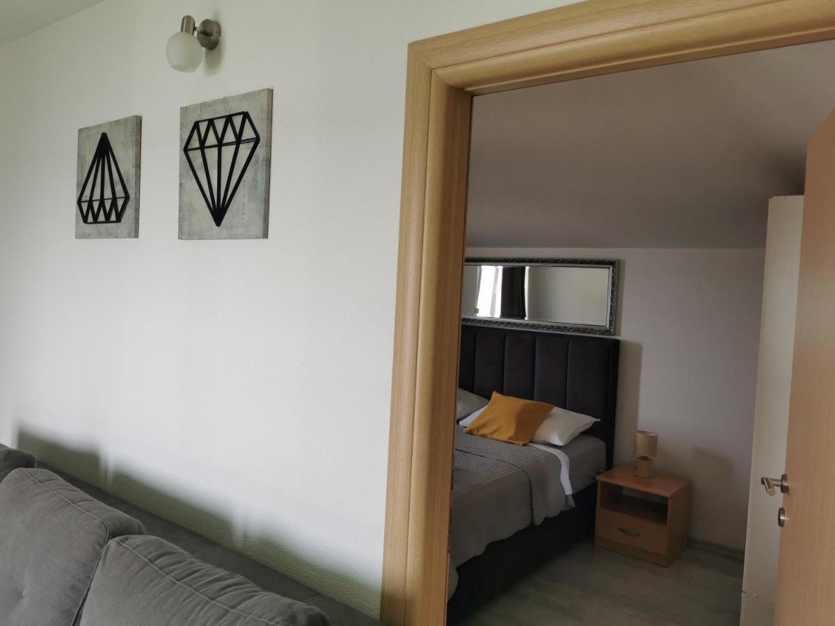 Apartment Jurcevic Trogir Bagian luar foto